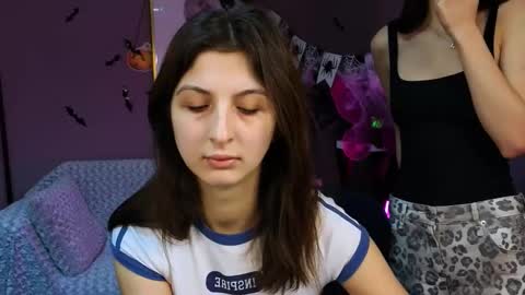 Snapshot of nekky_mouse chatting on 11-02-25, 10:17 Meow online show from 11-02-25, 10:17