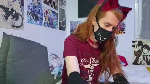 Snapshot of neko_nyaaa chatting on 11-09-25, 03:21 Neko online show from 11-09-25, 03:21