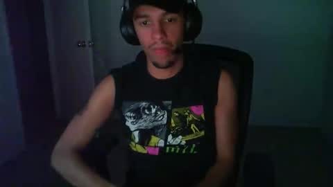 Snapshot of nekotano chatting on 02-12-26, 04:51 Buck online show from 02-12-26, 04:51