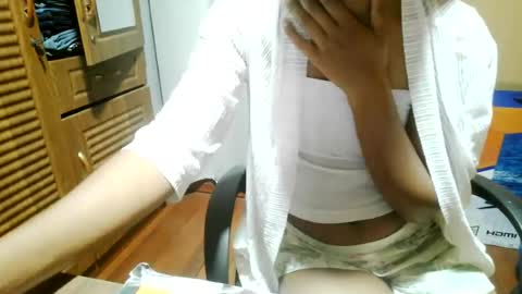 Snapshot of nelia_84 chatting on 07-16-26, 05:30 nelia_84 online show from 07-16-26, 05:30