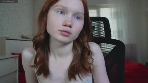 Snapshot of nellie_baby chatting on 05-31-26, 12:01 Nellie online show from 05-31-26, 12:01