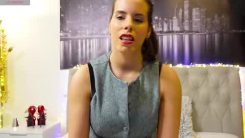 Snapshot of nenette_love chatting on 03-05-26, 06:59 Nenette online show from 03-05-26, 06:59