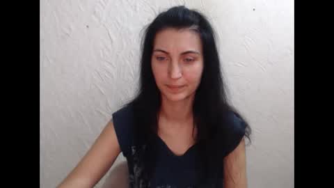 Snapshot of nensyfay_ chatting on 11-06-25, 02:18 Nensy online show from 11-06-25, 02:18