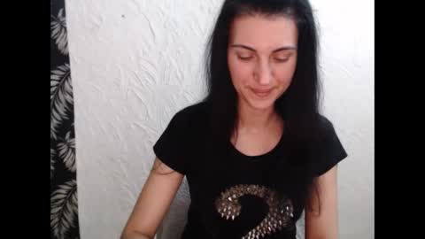 Snapshot of nensyfay_ chatting on 12-19-25, 08:16 Nensy online show from 12-19-25, 08:16