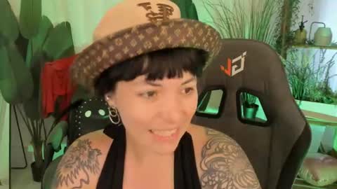 Snapshot of neogeisha28 chatting on 07-31-26, 07:30 Neo Geisha online show from 07-31-26, 07:30