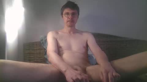 Snapshot of neohburg chatting on 04-27-26, 12:14 neohburg online show from 04-27-26, 12:14