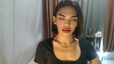 Snapshot of neomi_hardcock chatting on 07-17-26, 07:41 neomi online show from 07-17-26, 07:41
