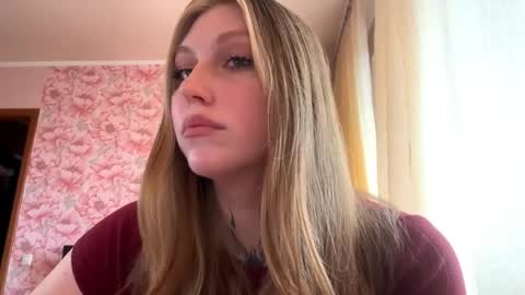 Snapshot of neomimaddern chatting on 04-08-26, 06:35 neomimaddern online show from 04-08-26, 06:35