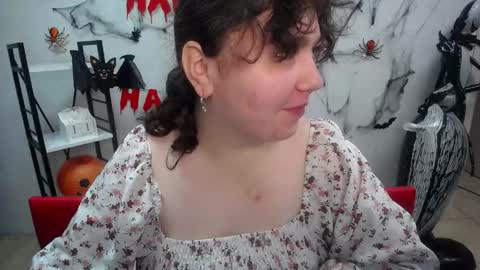 NeonilaLisova online show from 11-11-25, 12:05