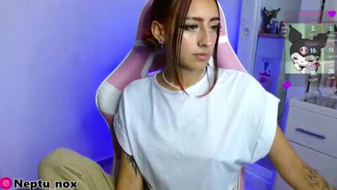 Snapshot of neptu_noxx chatting on 09-26-25, 04:16 Neptu noxx online show from 09-26-25, 04:16
