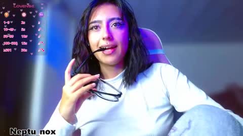 Snapshot of neptu_noxx chatting on 03-10-26, 08:41 Neptu noxx online show from 03-10-26, 08:41