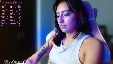 Snapshot of neptu_noxx chatting on 03-11-26, 11:44 Neptu noxx online show from 03-11-26, 11:44