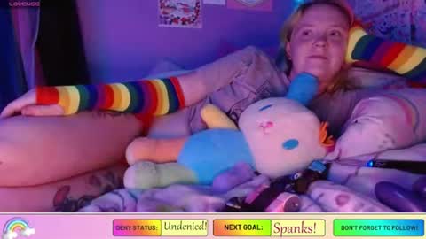 Snapshot of nerdgibbler chatting on 07-05-26, 04:19 NerdGibbler online show from 07-05-26, 04:19