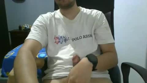 Snapshot of nerdxxx94 chatting on 05-13-26, 05:16 MrBull online show from 05-13-26, 05:16