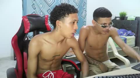 Snapshot of nerek_master chatting on 12-02-25, 09:32 nerek master online show from 12-02-25, 09:32