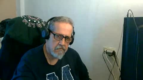 Snapshot of neron401 chatting on 05-16-26, 03:33 neron401 online show from 05-16-26, 03:33