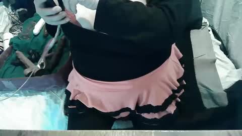 neslihan online show from 02-11-25, 03:40