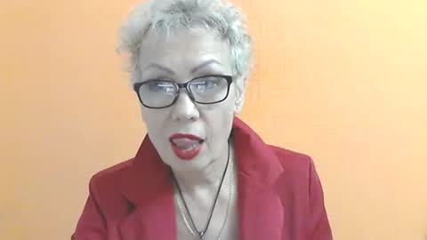NessyJenixs online show from 10-24-25, 02:13