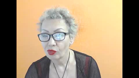 NessyJenixs online show from 11-29-25, 09:01