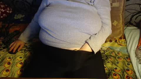 Lilly  online show from 04-23-26, 02:35