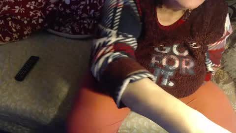 Snapshot of new_milf chatting on 05-07-26, 02:50 Lilly online show from 05-07-26, 02:50