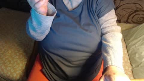 Snapshot of new_milf chatting on 05-14-26, 02:51 Lilly online show from 05-14-26, 02:51