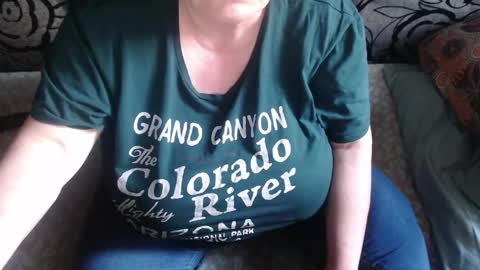 Snapshot of new_milf chatting on 05-29-26, 04:49 Lilly online show from 05-29-26, 04:49