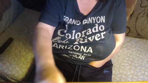 Snapshot of new_milf chatting on 06-01-26, 02:35 Lilly online show from 06-01-26, 02:35