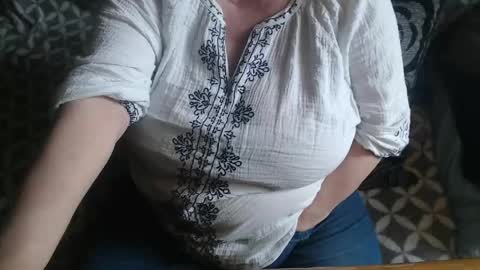 Snapshot of new_milf chatting on 06-02-26, 11:45 Lilly online show from 06-02-26, 11:45
