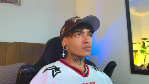 Newman Luv online show from 05-21-26, 02:57