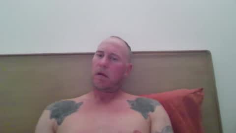Snapshot of newportman1030 chatting on 05-06-26, 04:34 amandandhisgirl online show from 05-06-26, 04:34