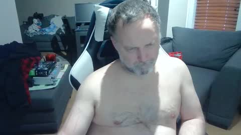 Snapshot of newvvorld chatting on 02-20-26, 09:37 NewWorld online show from 02-20-26, 09:37