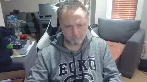 Snapshot of newvvorld chatting on 02-22-26, 04:27 NewWorld online show from 02-22-26, 04:27