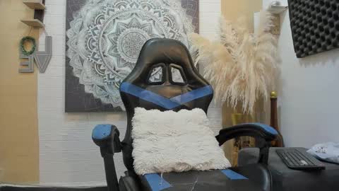 Yeison online show from 02-13-26, 07:54