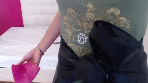 nextdoor_fantasy online show from 01-31-25, 10:52