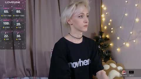 Snapshot of nextvibe1 chatting on 12-19-25, 08:05 NextVibe1 online show from 12-19-25, 08:05