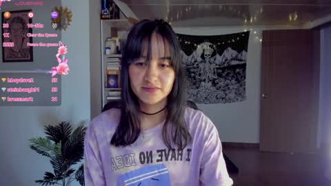 Snapshot of nia_blaze chatting on 02-04-25, 10:55 Nia online show from 02-04-25, 10:55