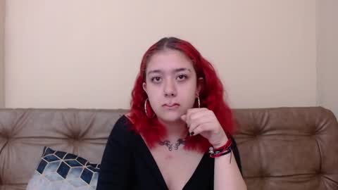 Snapshot of nia_stark chatting on 12-29-24, 11:50 Estefani online show from 12-29-24, 11:50