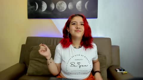 Snapshot of nia_stark chatting on 01-02-25, 11:41 Estefani online show from 01-02-25, 11:41