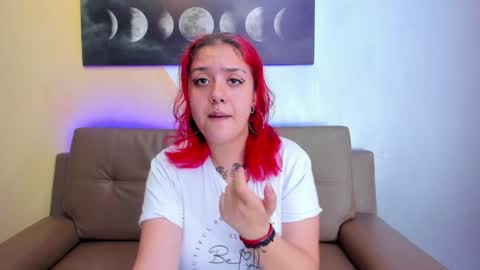 Snapshot of nia_stark chatting on 01-13-25, 03:04 Estefani online show from 01-13-25, 03:04