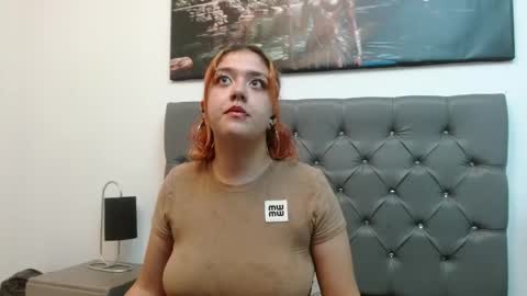 Snapshot of nia_stark chatting on 03-04-25, 04:38 Estefani online show from 03-04-25, 04:38