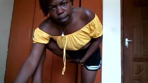 Snapshot of niceass_95 chatting on 03-08-25, 10:43 gabby online show from 03-08-25, 10:43