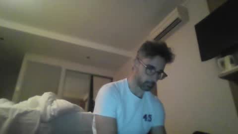 Snapshot of nicefrenchguy79 chatting on 11-20-25, 06:24 nicefrenchguy79 online show from 11-20-25, 06:24