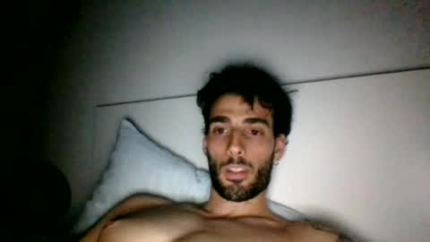 Snapshot of nicegguy9826 chatting on 07-05-26, 05:09 nicegguy9826 online show from 07-05-26, 05:09
