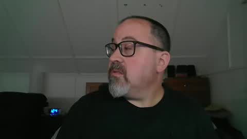 niceguy7208 online show from 05-19-26, 04:41