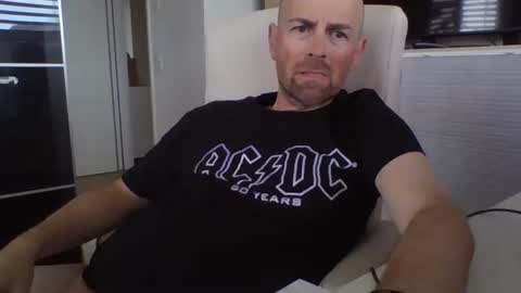 Snapshot of niceguydate chatting on 04-02-26, 12:58 niceguydate online show from 04-02-26, 12:58