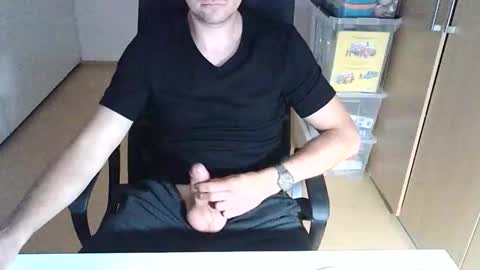 Snapshot of niceguyflo chatting on 09-21-25, 02:46 NiceGuyFlo online show from 09-21-25, 02:46