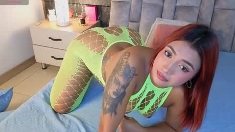Snapshot of nicelle_carson chatting on 09-22-25, 11:45 Nicolle online show from 09-22-25, 11:45
