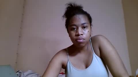 nicelly01 online show from 05-09-26, 12:16