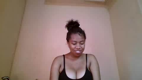 nicelly01 online show from 05-19-26, 06:42